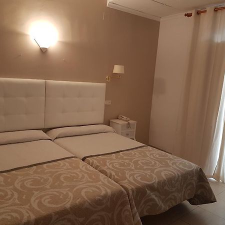 Hostal Centro Toledo Luaran gambar