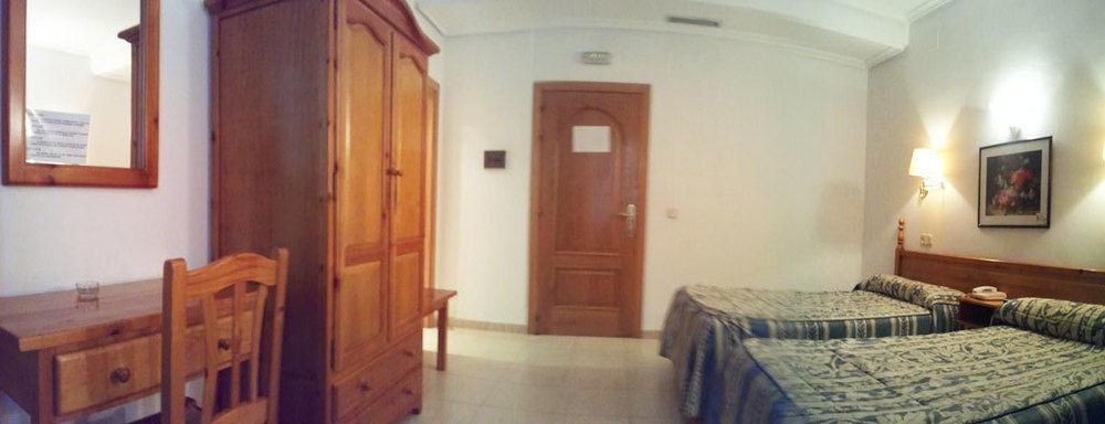Hostal Centro Toledo Luaran gambar
